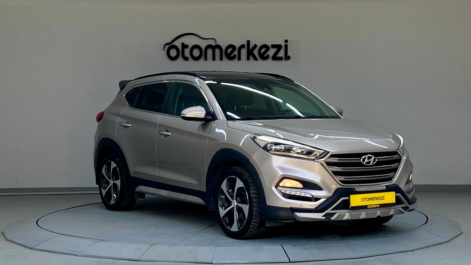 HYUNDAI TUCSON 5